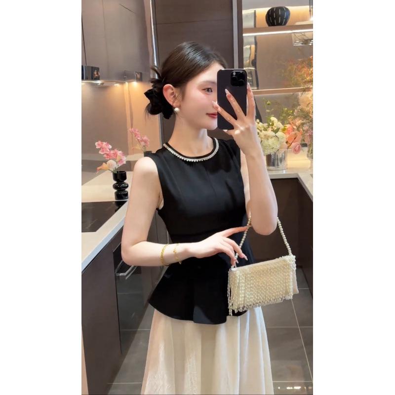 

2026 New Black Ruffle Sleeveless Top & High Waist Skirt Set for Women - White Moonlight Edition Large