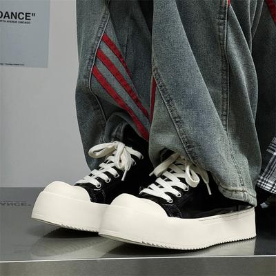 Mode Neu Klassische Herren Leder Freizeitschuhe Britischer Stil Heißer Verkauf Echtes Leder Sneakers Mode Lackleder Werkzeugschuhe