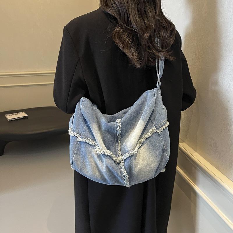 Large Capacity Denim Pillow Bag Women 2025 New Retro Casual Tote Bag