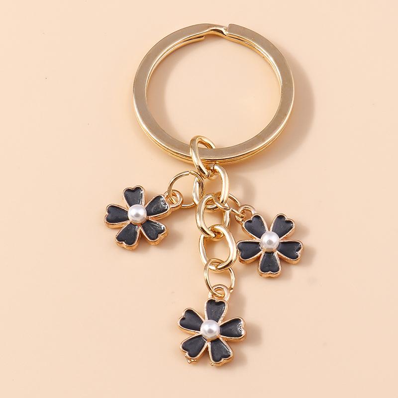 Pretty Enamel Flower Keychain Charms Sakura Key Ring Pendant for Car Key Holder Women Girls Handbag Decor DIY Jewelry Gifts