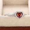 Huitan Attractive 2Pc/Set Rings with Garnet Heart for Women Trend Temperament Accessories for Engagement Chic Wedding Jewelry