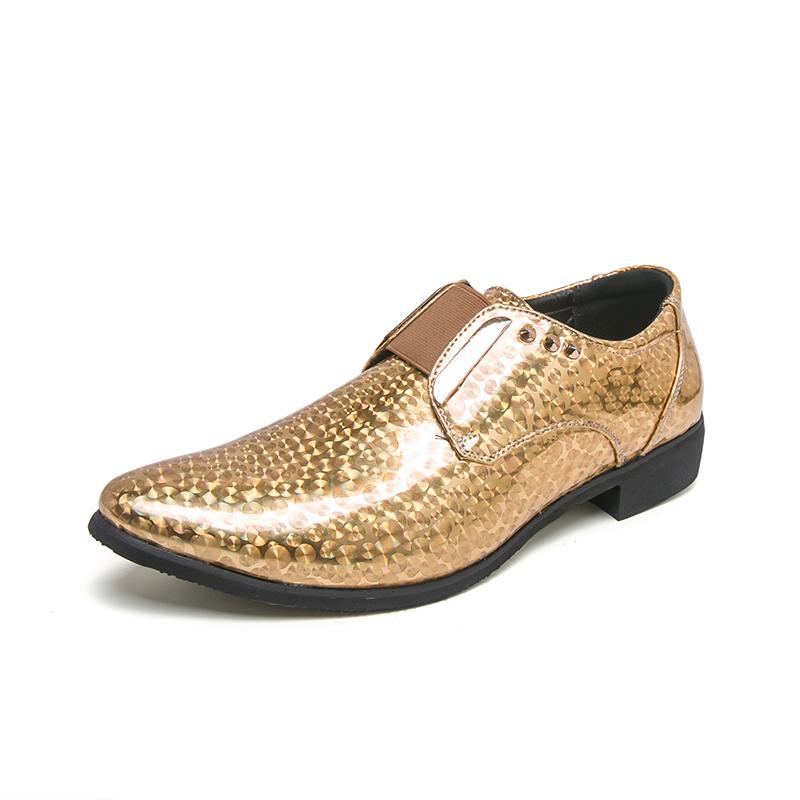 Fashion New Gentleman Black Gold Blue Loafter For Men Rivet Pointed Glossy Patent Leather Shoes Casual Formal Wedding Dress Footwear