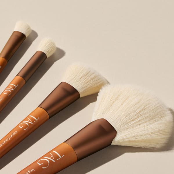 Tags Vegan Powder Brush