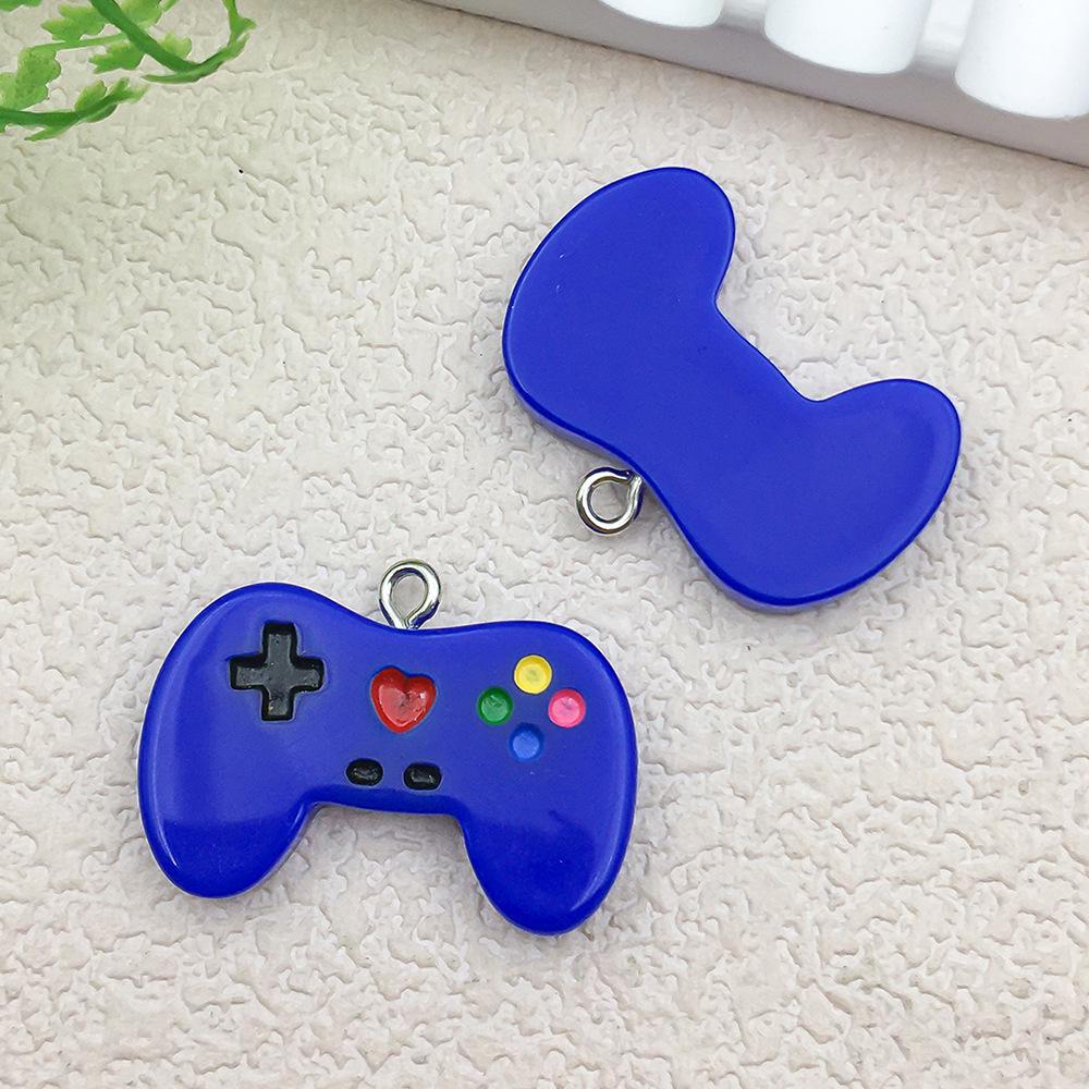 Orecchini fai da te in resina a forma di console di gioco e portachiavi con ciondolo