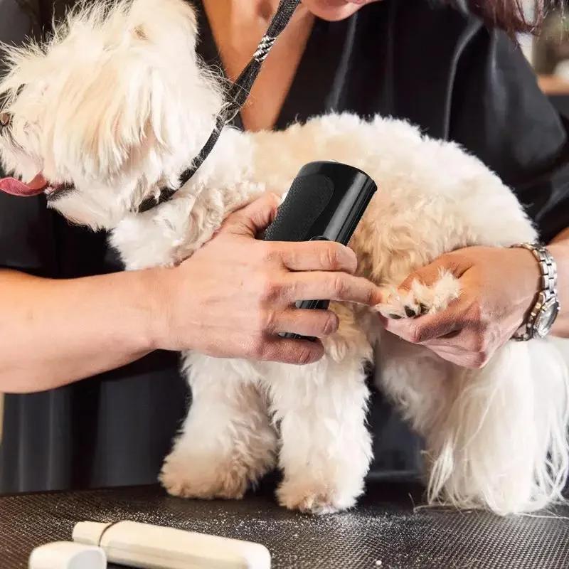 Spazzola Professionale per Animali Domestici per la Rimozione del Sottopelo Spazzola Multifunzionale per la Toelettatura di Animali Domestici Spazzola Ergonomica per la Toelettatura di Animali Domestici Strumento per la Rimozione dei Peli di Cane