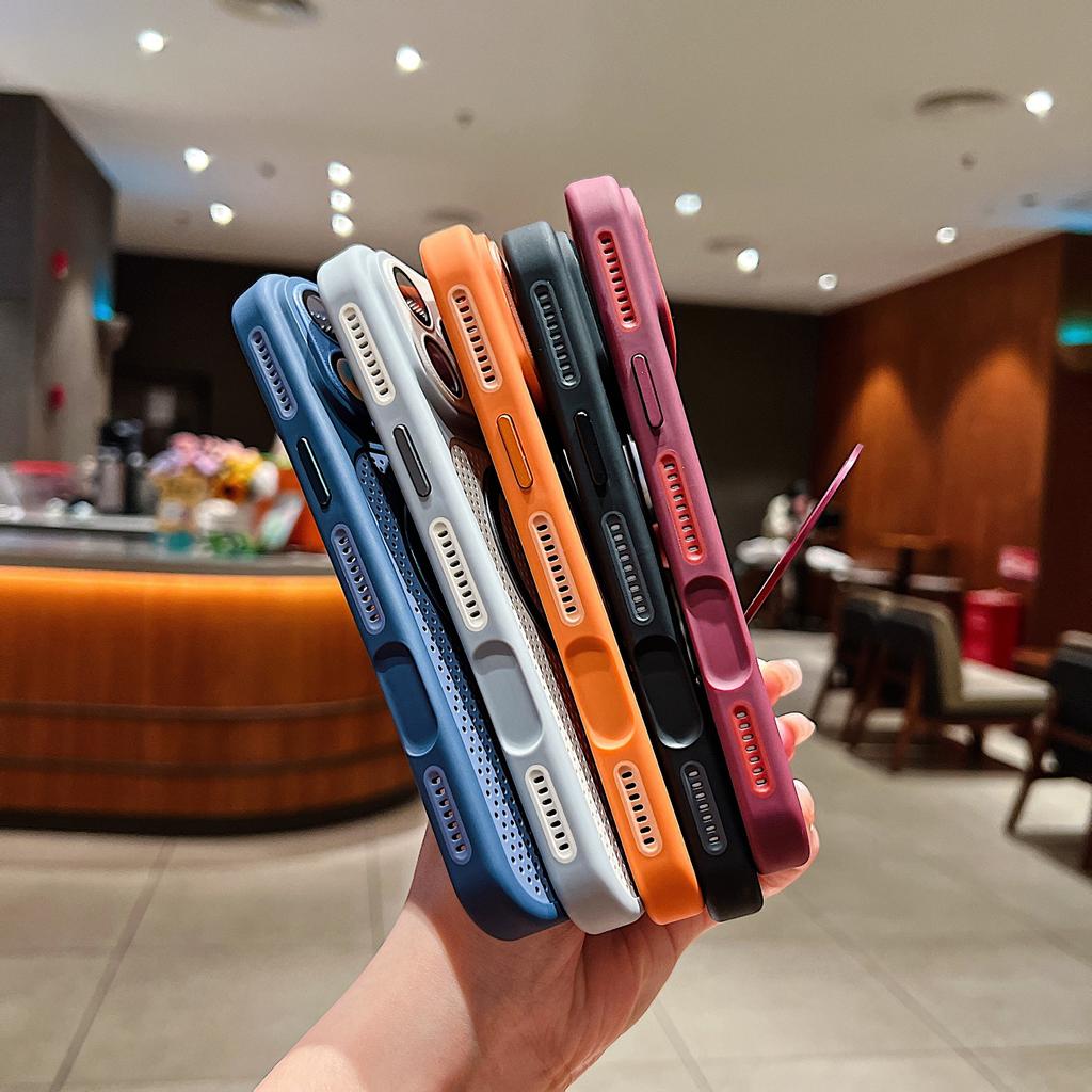 Applicable to Apple 17PROMAX heat dissipation hole mobile phone case magnetic suction bracket iPhone16 matte anti-drop 15 protective case