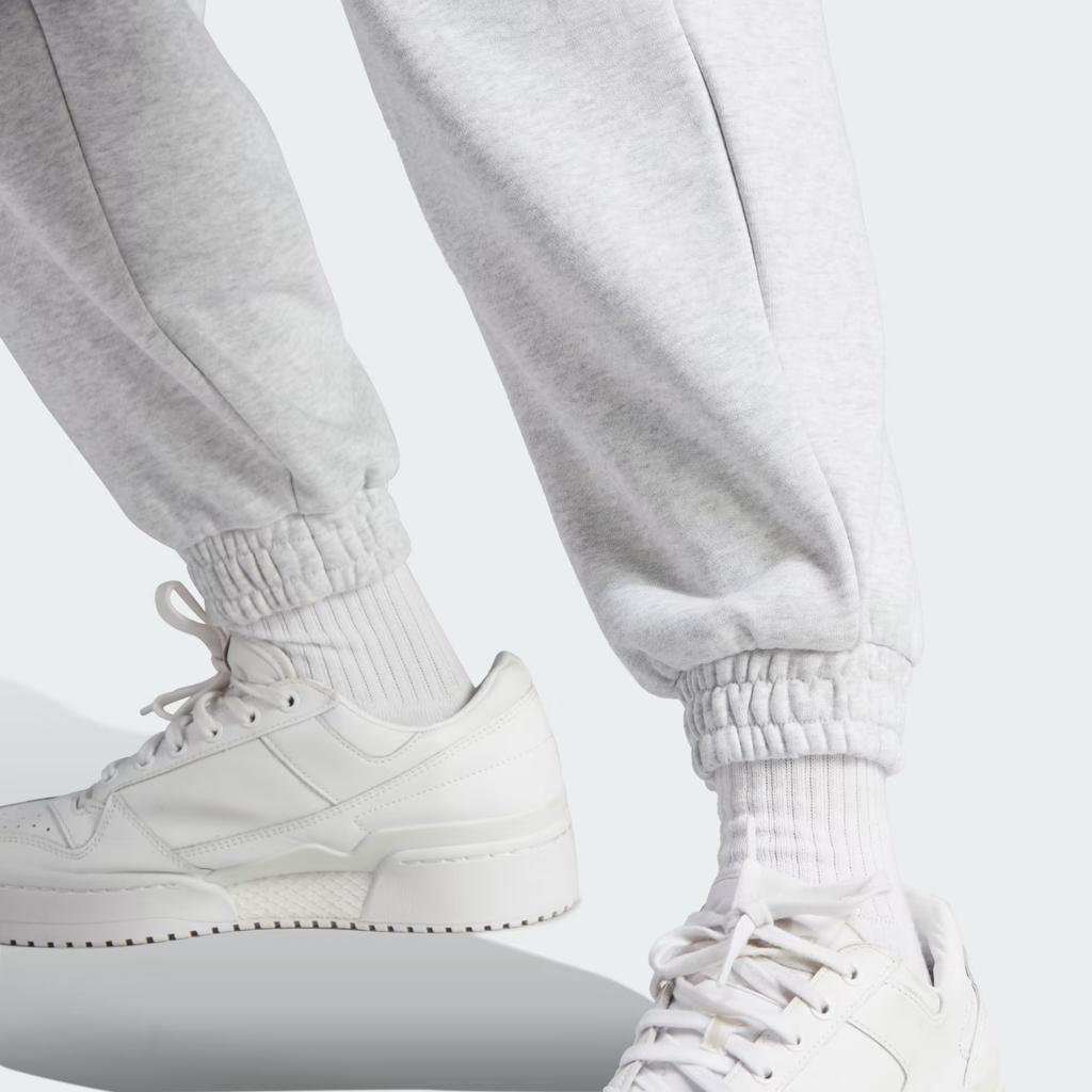 Adidas Originals Logo Loose Fit Cuffed Knit Joggers Women Light-Gray II5600