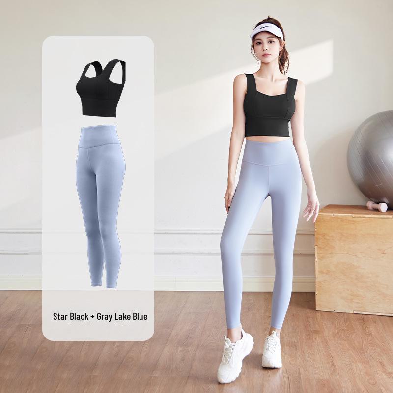 "Juyitang Peach Yoga Set: Shockproof Medium Support for Indoor Running & Fitness"