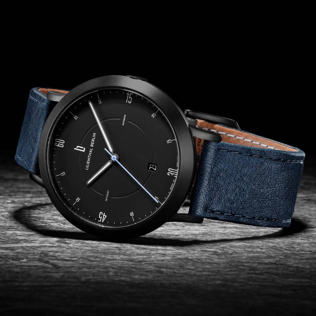 Lilianthal Berlin Automatyczny z Datownikiem Szkieletowy Wykonany w Zegarek Męski, Niebieski, Tarcza, Dekiel, Niemcy, Z01-102-B003C
