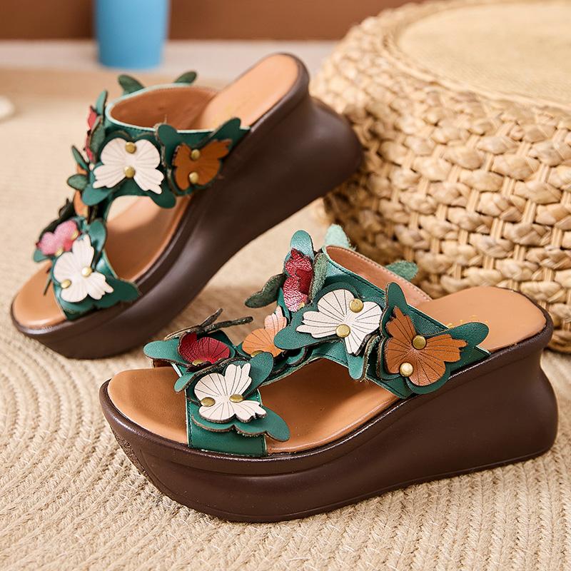 

Модная летняя обувь GKTINOO из натуральной кожи, женские шлепанцы на танкетке, уличные шлепанцы с цветами, 2025 новинка, лаконичные женские шлепанцы ручной работы 39