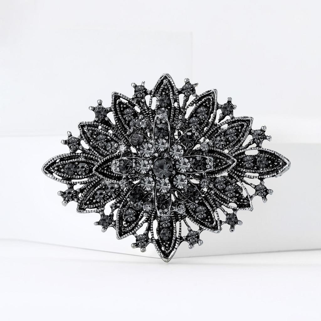 Rhinestone Bridals Brooch for Women Unisex Retro Crystal Pins Banquets Party Backpacks Gift Jewelry Accessories