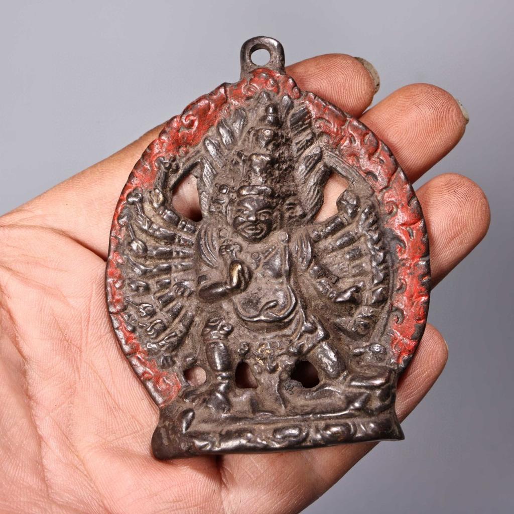 Tibet Bronze 8 Arms Mahakala Buddha Deity Vajrapani Tantra Statue Amulet Pendant