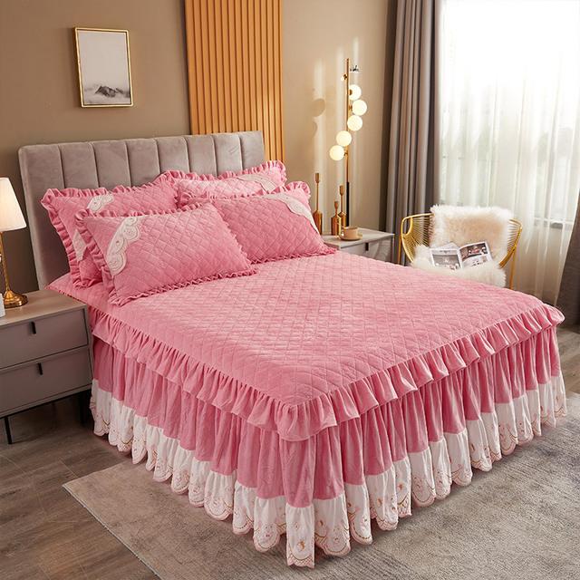 High Quality Thicken Velvet Quilted Bed Skirt King Queen Size Short Plush Bedspread Soft Warm Bed Sheet Not Including Pillowcase