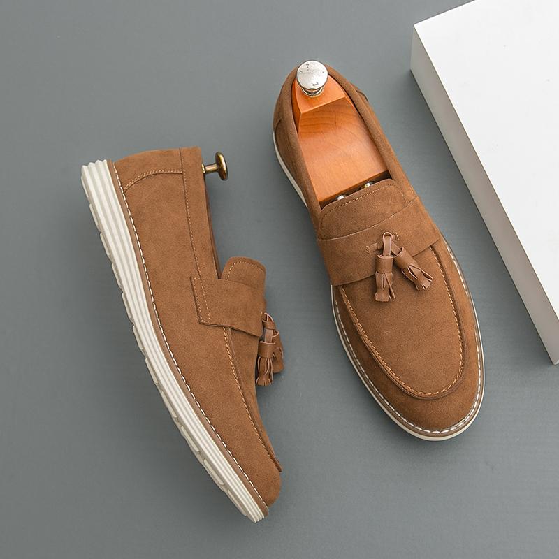 Men Casual Loafers SlipOn Fashion New Tassel Leather Shoes Slip Classic Patchwork Suede Dress Man Daily Wedding Party