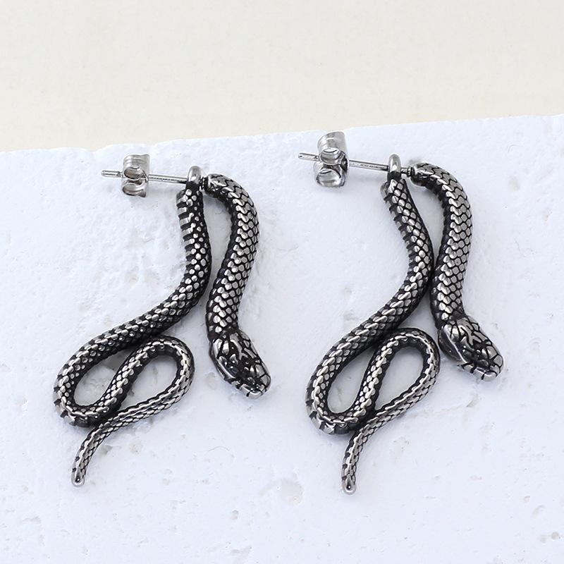 Hot Sale Stainless Steel Ear Buckles Cold Wind Personality Snake Earrings Trend Removable Snake Stud Earrings Pendant