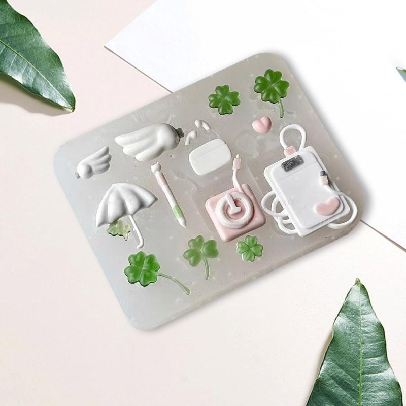 Silicone Mold Clovers Shaped Accessories Mould Unique Epoxy Resin Jewelry Making Molds for Crafting Enthusiasts