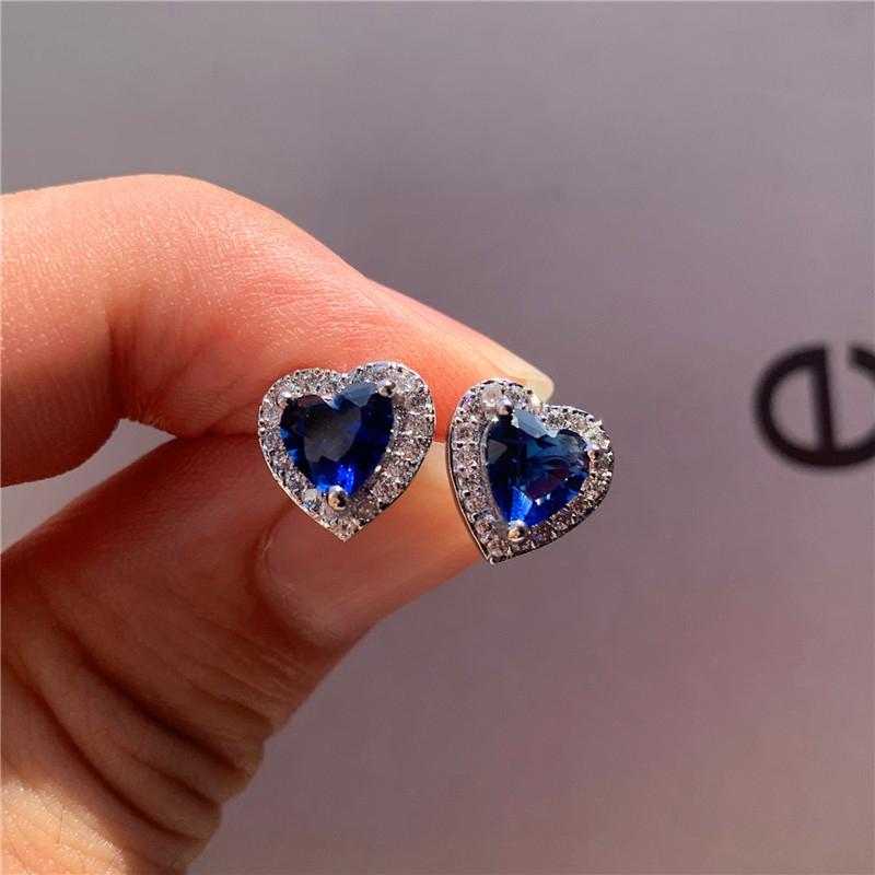 Luxury Female Black/Green/Red/White Stud Earring Fashion Color Small Heart Earrings For Women Vintage Wedding Jewelry