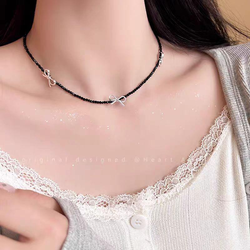 Women's 2025 Fever Style Beaded Bow Necklace - New Korean Clavicle Chain Accessory