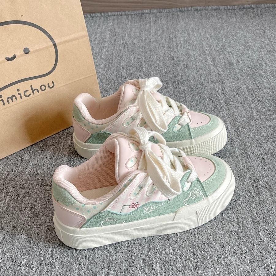 Casual board shoes women's spring and summer new versatile niche shoes platform student white shoes bread shoes