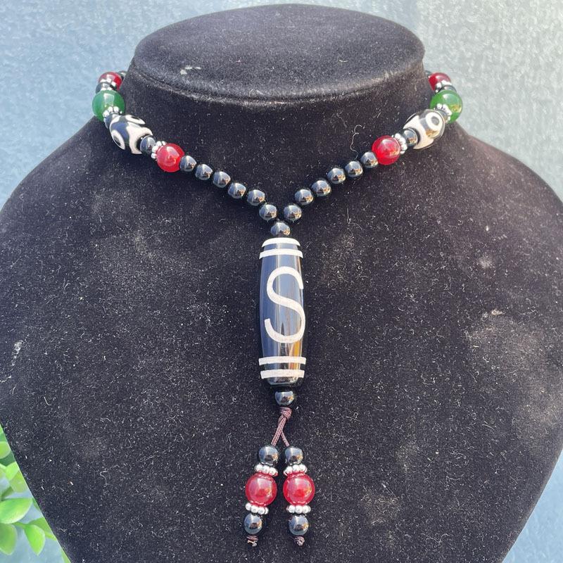 A Dzi Bead Pendant Sweater Chain for Men and Women Long Necklace Fashionable Ethnic Style