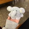 Liebevolles Blaues Fell-Elefanten-Plüsch-Kopfhörer-Schutzhülle für AirPods4/Pro2 Süßes Mädchen Kinder Bluetooth-Kopfhörer Fallschutz