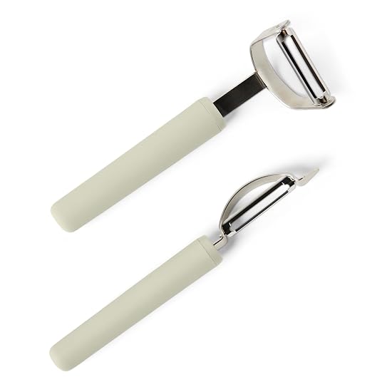 Amazon Basics Peeler, Vegetable and Fruit Peeler with Protective Cover, Dishwasher Safe, 2-Piece Set B0F214PPNQ
