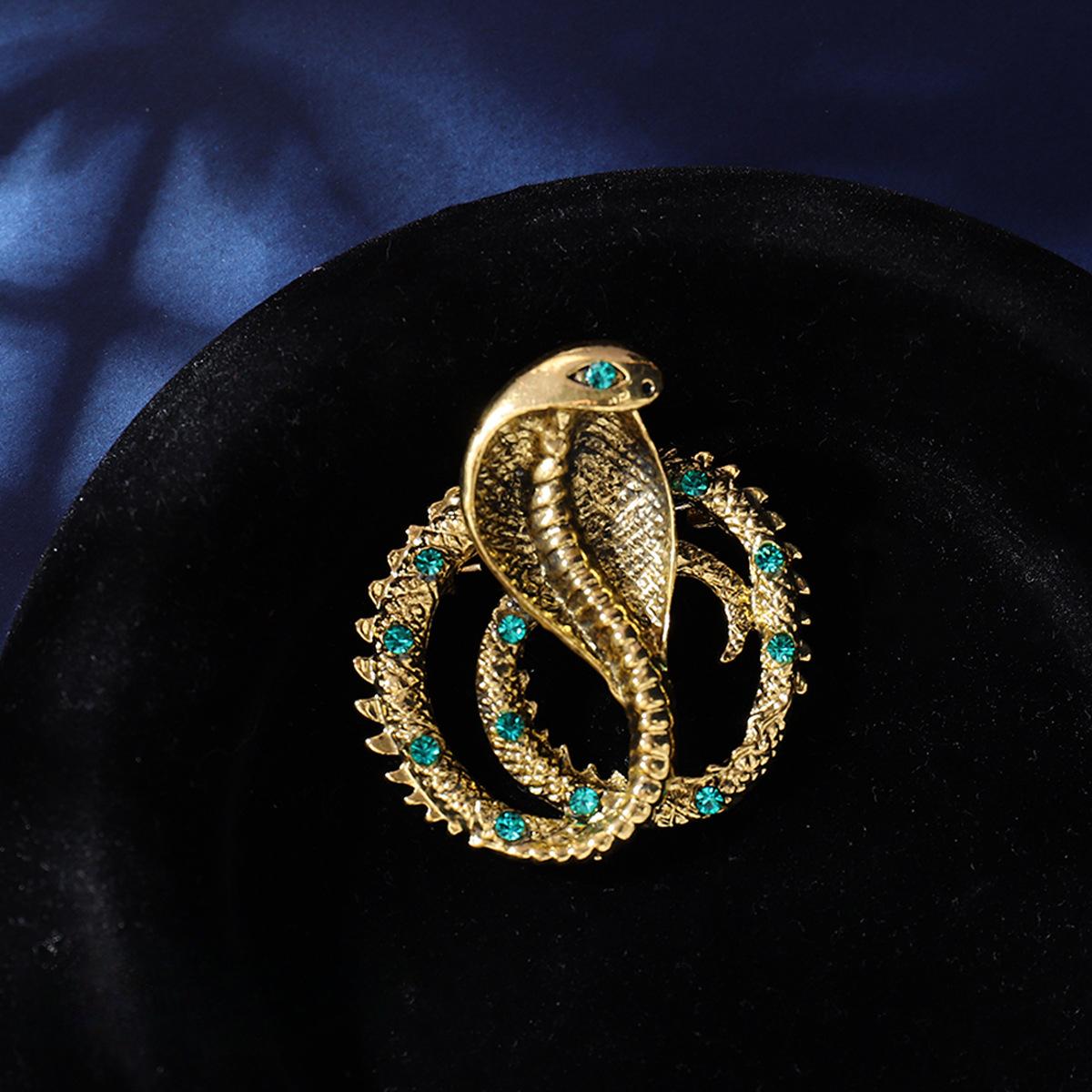 

Уникальный дизайн серебряные броши в виде змеи для женщин и мужчин унисекс полные страз металлические змеи животные роскошные значки ювелирные изделия C9