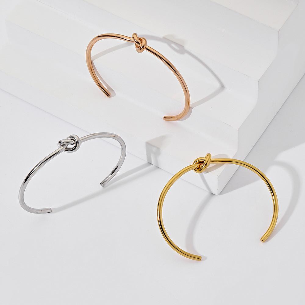Titanium Steel Minimalist Infinity Knot Bracelets For Men And Women With 18k Gold Plating