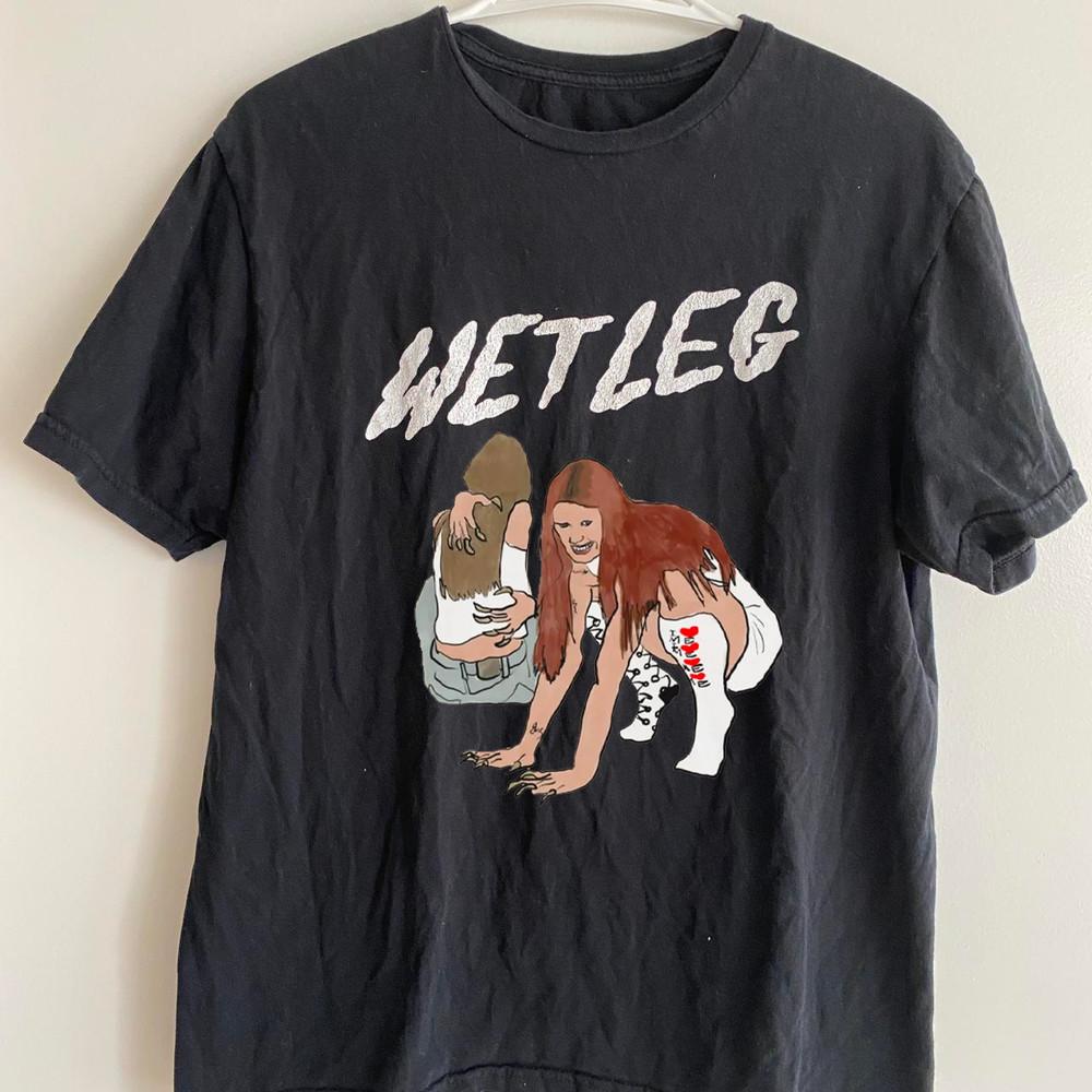 New Popular Wet Leg Band Gift For Fans Black All Size TShirt BB064 Unisex T-Shirt M