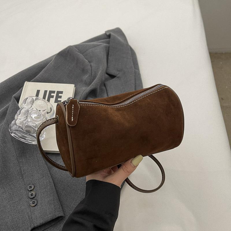 

Премиальная женская сумка осень-зима матовая ретро сумка-мессенджер женская популярная рабочая сумка-цилиндр 20*8*11 темно-коричневого