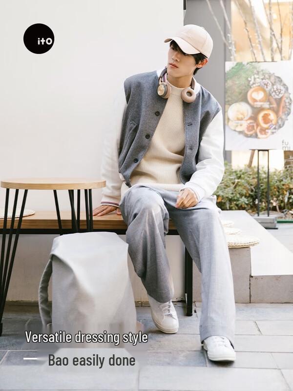 

ITO Lightweight Water-Repellent Travel Backpack