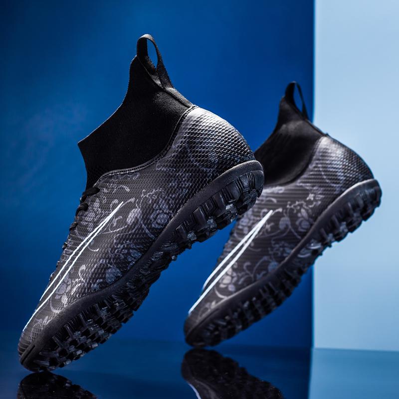 Men Soccer Shoes Kids Football Boots Women Professional Soccer Cleats Antiskid Chaussure Football TF/FG Outdoor Football Shoes