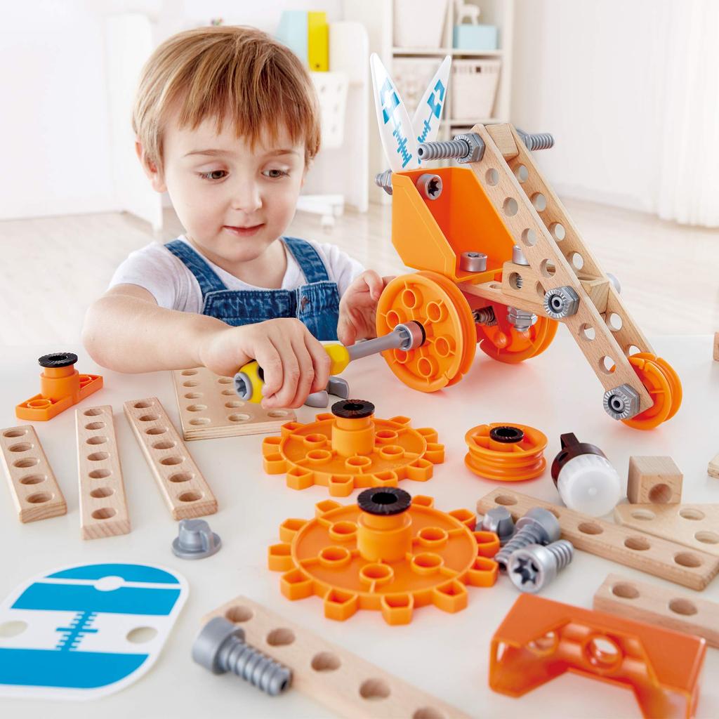 Hape Junior Inventor Building and Play Deluxe Set E3032
