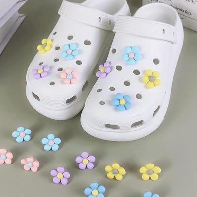 10PCS Fashion Shoe Charms Set Accessories Hole Shoe Buckle Summer Lovely Colored Flower Resin DIY Shoes Decorations for Bogg Bag