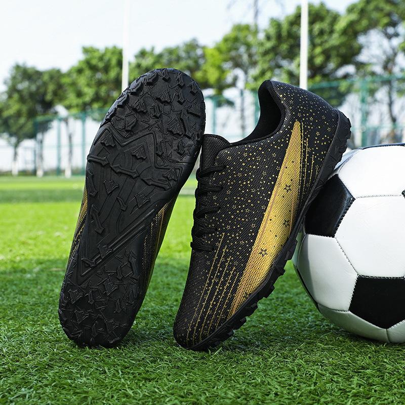Children's football shoes male youth football shoes student female TF broken nail football shoes male