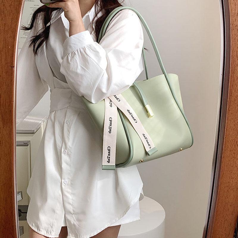 Versatile Armpit Bag Bucket Bag Women's Large Capacity Backpack Vintage Handbag Autumn and Winter