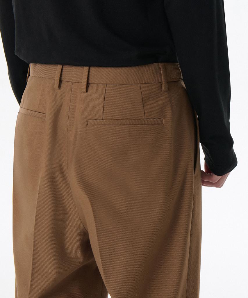 MUSINSA STANDARD Whipcord One-Pleat Wide Hidden Banding Slacks [Desert Brown]