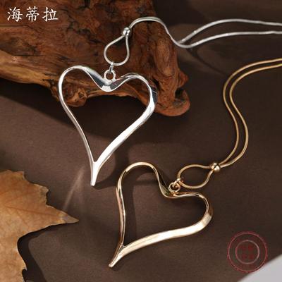 Neue hohle übertriebene Liebe lange Halskette, Damen hohles herzförmiges vielseitiges langes Anhänger