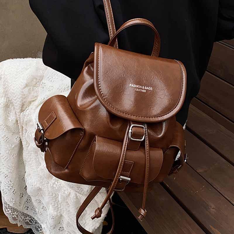 Autumn and winter retro high-end backpack women's commuting daily large-capacity backpack fashionable versatile student travel schoolbag