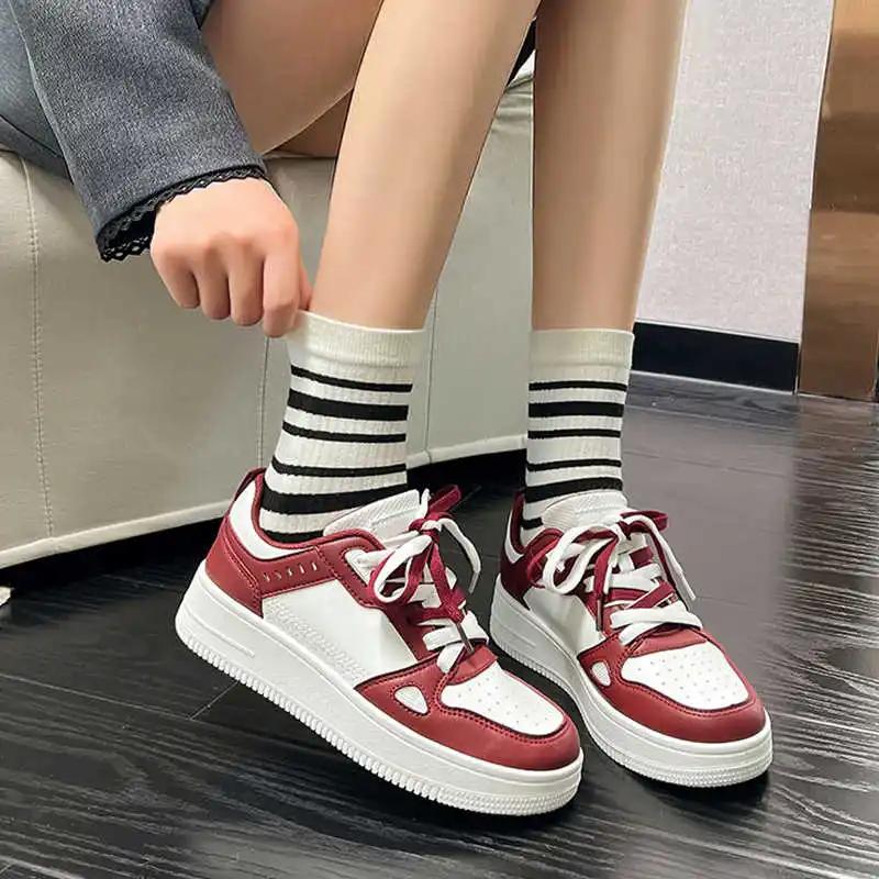 Sneaker mit Schnürung und dickem Absatz für Herren, gewebte weiße Flats, Herren-Sportschuhe, Sport-Bascket, neues athletisches Schuhmodell