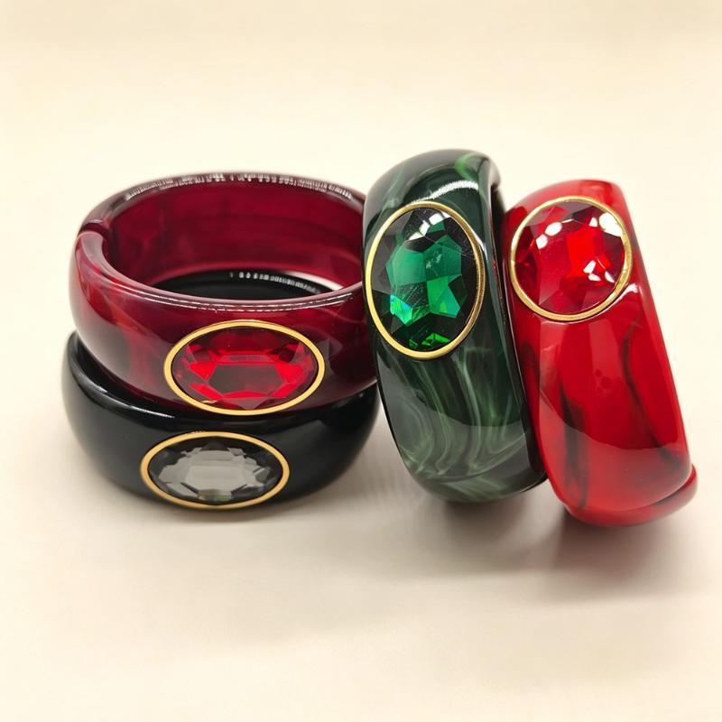 Y2K Vintage Resin Bangle For Women Inlaid Rhinestone Wide Cuff Bracelet Retro Open Bangle Statement Jewelry For Party Daily Wear
