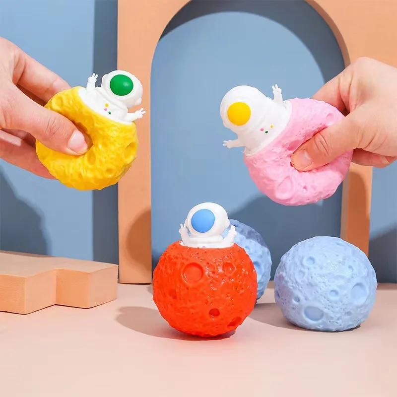 Astronaut Planet TPR Quetschbecher lindert Stress Pop lustiges Spielzeug Anti-Stress Stress Stress unruhige Sinne Erwachsener Kinder Geschenk