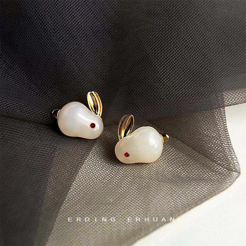 Mid-Autumn Moon Rabbit Jade Rabbit Earrings Sweet Niche Design Animal Versatile Earrings