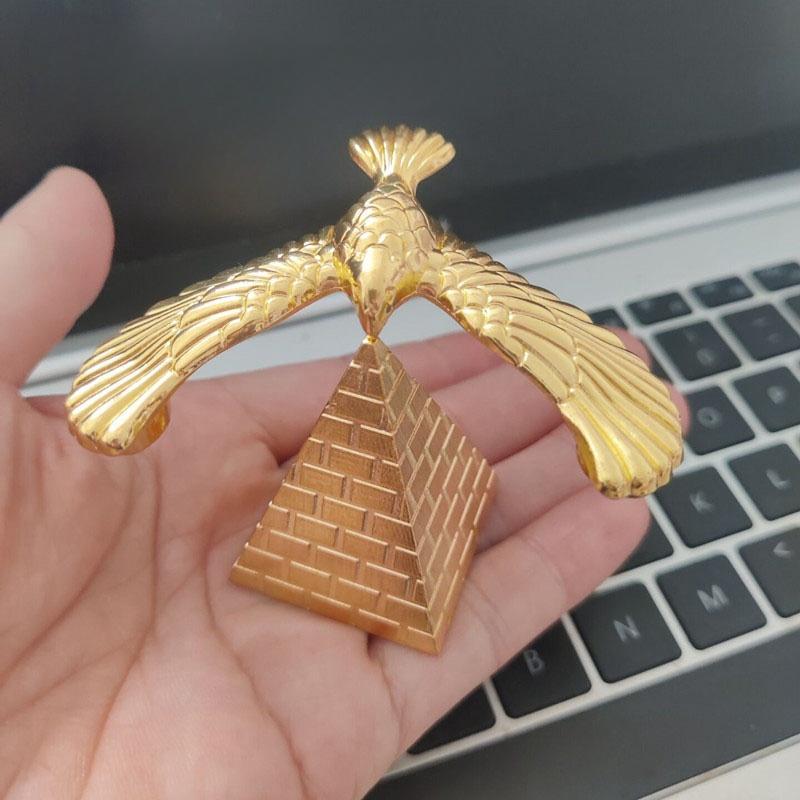 Metal Balance Bird Eagle Gravity With Pyramid Combination Set Children Physical Science Adults Office Desktop Toy Holiday Gifts