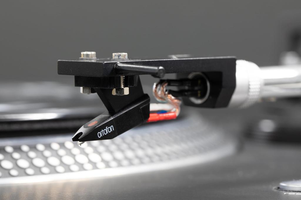 Ortofon Super OM 5E MM elliptical for listening purposes cartridge, stereo, stylus, only.