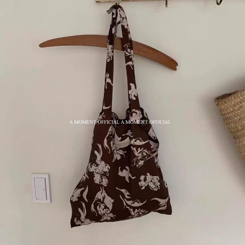 

ins style retro woven jacquard fabric elegant embroidery relief yarn casual small handbag rose armpit bag