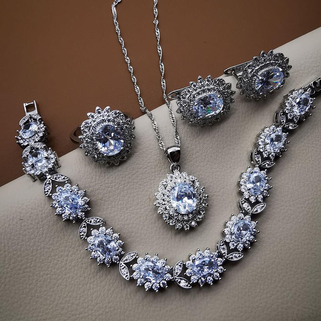 2026 Jewelry Set Women's Four-piece Micro-inlaid 3A Zircon European and American Style Source Leaf Bracelet