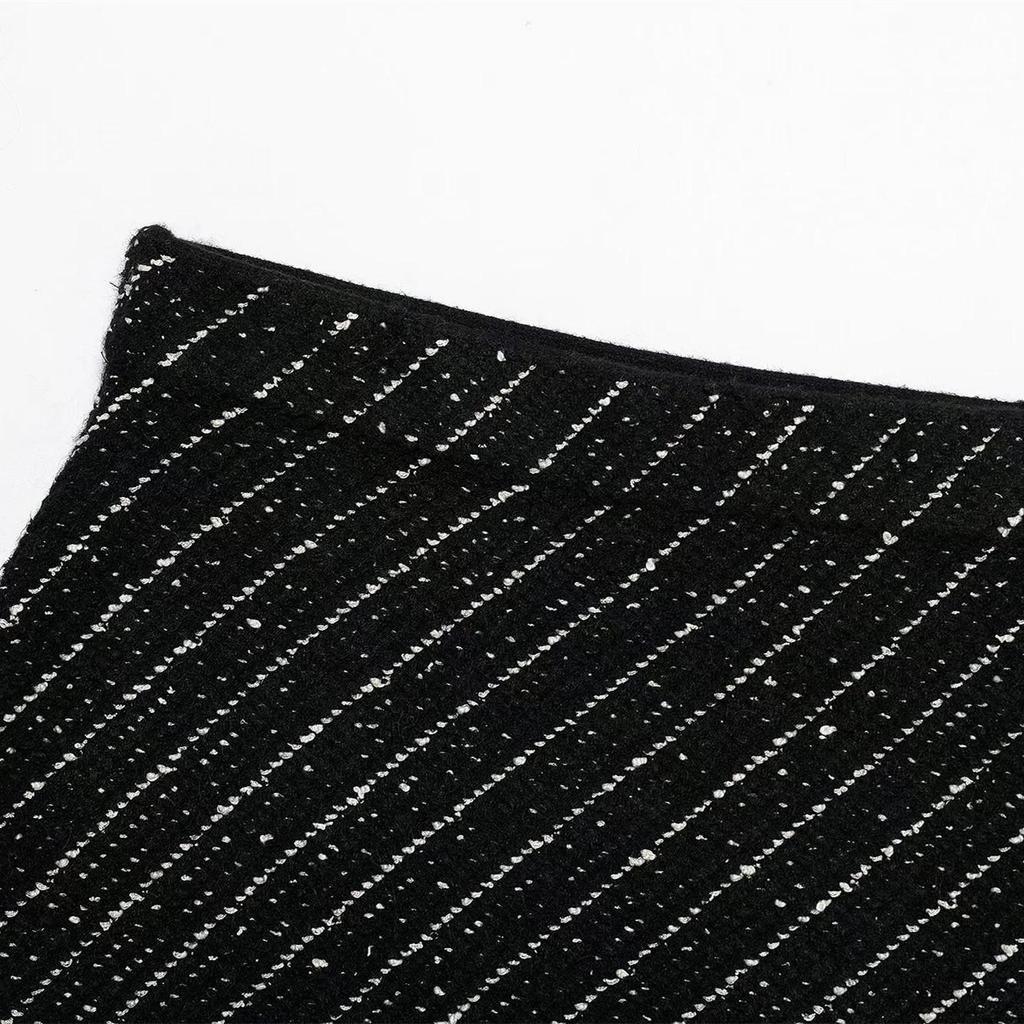 Spring 2025 Women's Fashion: Elegant Knit Top & Mini Skirt Set