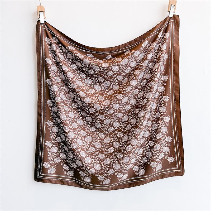 

Retro Floral Printed Square Scarf Breathable Lightweight Soft Satin Scarves Musilim Lady Hijab Lady Headband Foulard 90X90CM