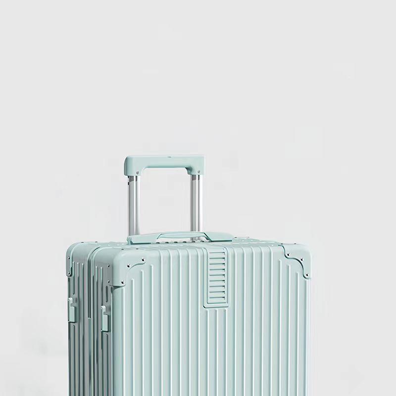 Leather Spinner Suitcase with Pull Handle, Large Capacity, Combination Lock - Perfect for Women, Men, and Students.